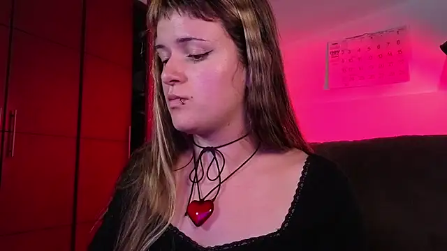 NEXT DOOR GIRL  online show from 12-02-25, 10:11