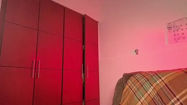 NEXT DOOR GIRL  online show from 11-25-25, 11:05