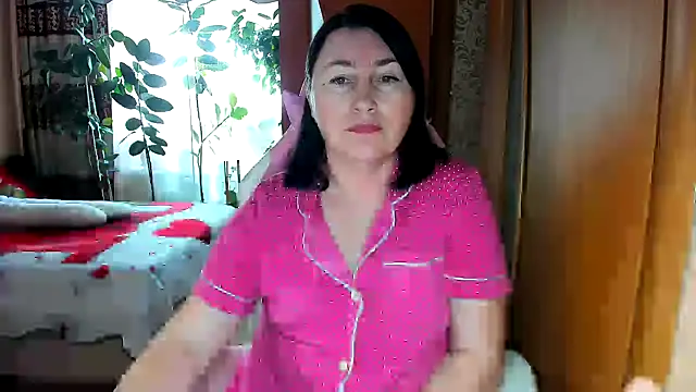 Snapshot of Tatyana51 chatting on 05-12-26, 05:37 Tatyana51 online show from 05-12-26, 05:37