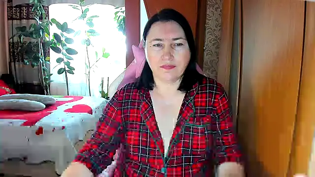 Snapshot of Tatyana51 chatting on 05-08-26, 05:33 Tatyana51 online show from 05-08-26, 05:33