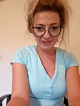 Snapshot of Selenna_emma chatting on 09-25-25, 12:55 Selenna emma online show from 09-25-25, 12:55