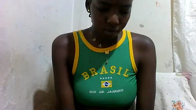 Snapshot of PRETTY-LIA chatting on 09-20-25, 06:13 PRETTY-LIA online show from 09-20-25, 06:13