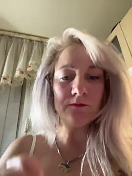 Tina Alev online show from 09-10-25, 05:34