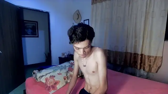 Snapshot of sweet_tippot chatting on 02-07-25, 03:12 sweet tippot online show from 02-07-25, 03:12