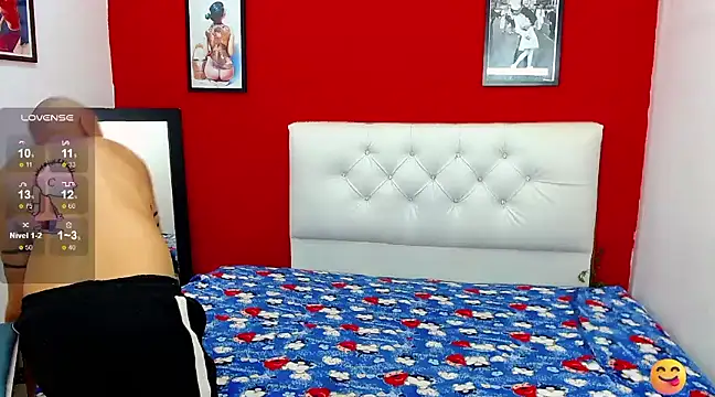 Snapshot of _snopyy_ chatting on 01-15-25, 08:05  snopyy  online show from 01-15-25, 08:05