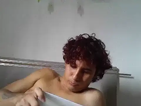 Snapshot of pedrodavid_ chatting on 01-07-25, 07:17 pedrodavid  online show from 01-07-25, 07:17