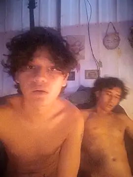 pedrodavid  online show from 12-21-25, 11:38