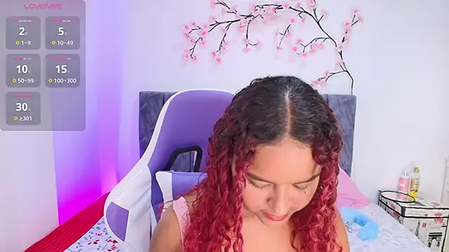 Sophiee Velvet online show from 03-26-26, 12:47