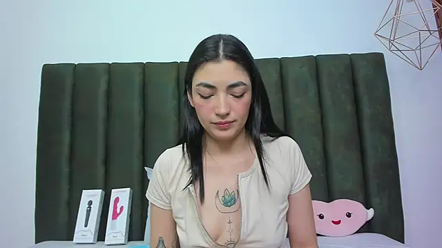 ThailyCherry online show from 10-10-25, 07:47