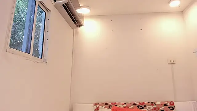 meganrossee69 online show from 12-05-24, 08:06