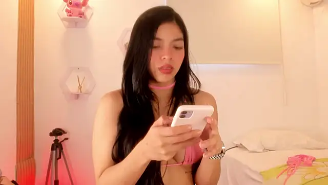 meganrossee69 online show from 04-19-26, 06:10