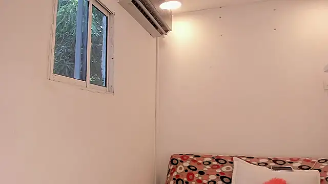 meganrossee69 online show from 12-18-24, 09:08