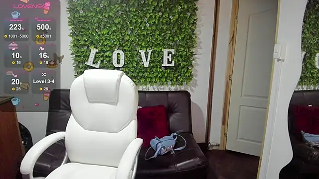 Enma  clark online show from 03-10-25, 07:18