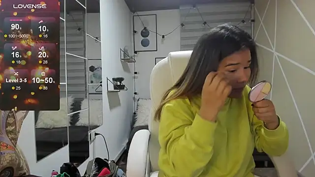 Enma  clark online show from 11-30-25, 04:24