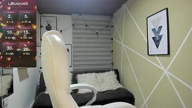 Enma  clark online show from 12-15-25, 04:07