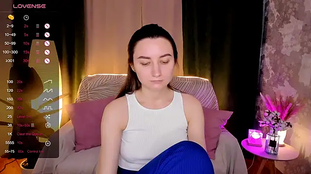 Snapshot of annacooleman chatting on 10-09-25, 02:12 annacooleman online show from 10-09-25, 02:12