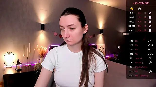 Snapshot of annacooleman chatting on 04-21-26, 02:03 annacooleman online show from 04-21-26, 02:03