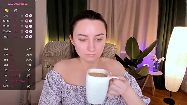 Snapshot of annacooleman chatting on 03-12-25, 08:30 annacooleman online show from 03-12-25, 08:30