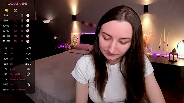 Snapshot of annacooleman chatting on 05-17-26, 02:11 annacooleman online show from 05-17-26, 02:11