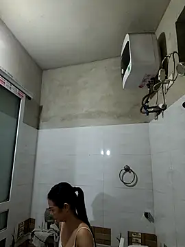 Snapshot of Tinease chatting on 09-20-25, 10:37 Tinease online show from 09-20-25, 10:37