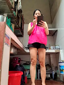 Snapshot of Tinease chatting on 09-20-25, 03:55 Tinease online show from 09-20-25, 03:55