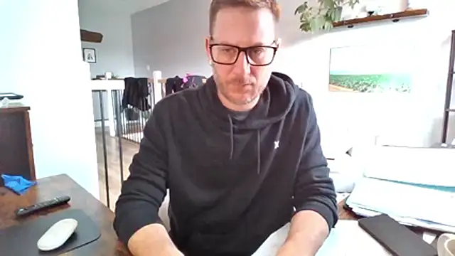 Bigdicktrav902 online show from 04-14-26, 12:32