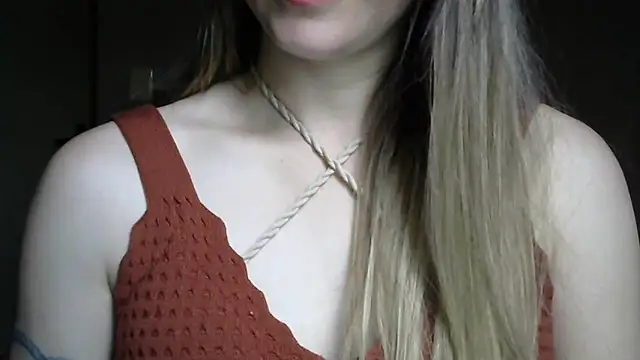 branca18hot online show from 10-04-25, 04:52