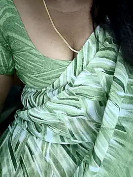 Snapshot of tamil_subha69 chatting on 02-25-25, 11:15 tamil subha69 online show from 02-25-25, 11:15