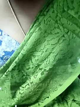 Snapshot of tamil_subha69 chatting on 07-08-26, 06:41 tamil subha69 online show from 07-08-26, 06:41
