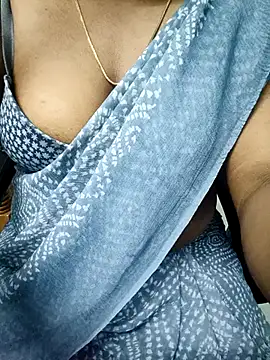 Snapshot of tamil_subha69 chatting on 07-07-26, 04:54 tamil subha69 online show from 07-07-26, 04:54