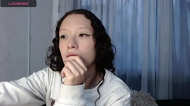 abbycutecs online show from 11-17-25, 02:10