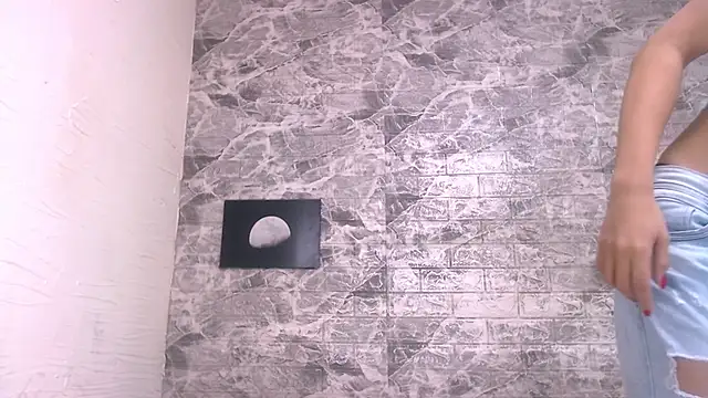 AndreaGil  online show from 10-07-25, 12:28