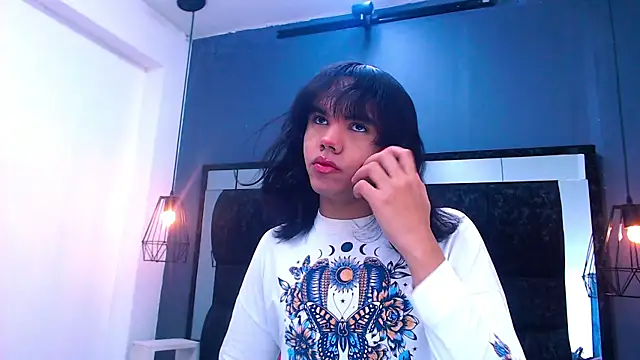 AndreaGil  online show from 12-18-25, 12:31