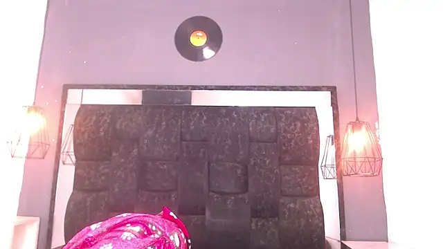 Snapshot of AndreaGil_ chatting on 02-15-26, 08:08 AndreaGil online show from 02-15-26, 08:08