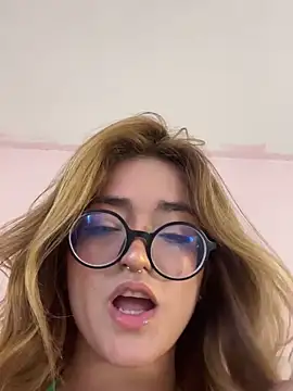 SweetJennaa online show from 12-20-25, 09:50