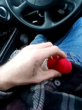 otterlover123 online show from 02-04-25, 08:38