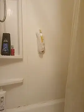 otterlover123 online show from 01-25-25, 06:46