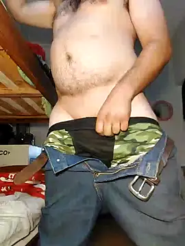 Snapshot of cum_sexydick chatting on 12-22-24, 07:52 cum sexydick online show from 12-22-24, 07:52