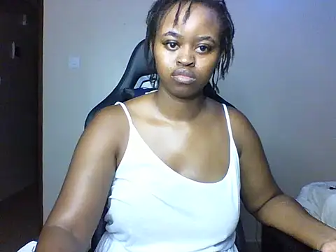 Snapshot of Candii_wet_ chatting on 10-11-25, 08:10 Candii wet online show from 10-11-25, 08:10