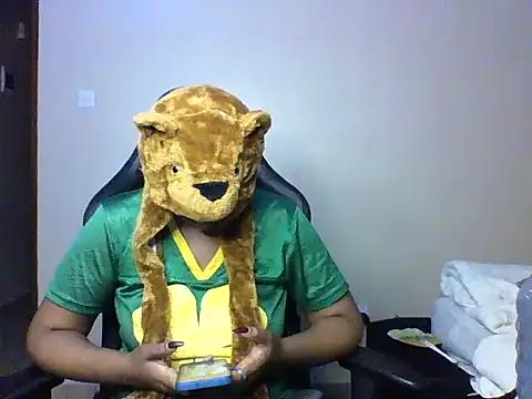 Candii wet  online show from 02-15-26, 03:22