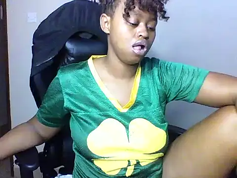 Candii wet  online show from 11-13-25, 04:55