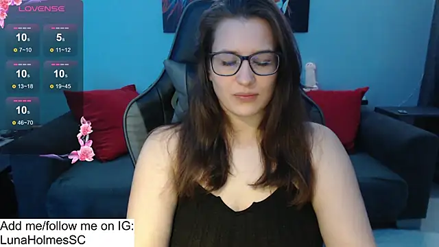 LunaHolmes online show from 01-16-25, 08:25
