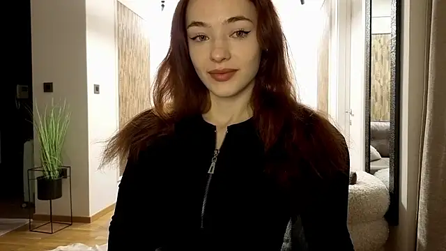 MiaRouge online show from 12-16-25, 02:49