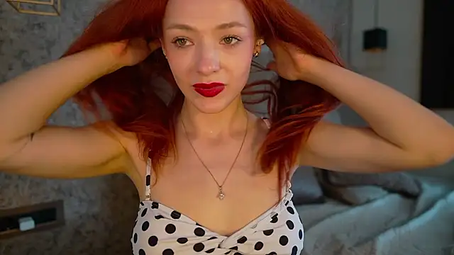 MiaRouge online show from 05-23-26, 10:47