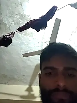 PRIYANHUxh online show from 12-18-25, 04:39