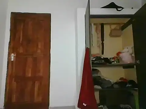 Candykitten online show from 03-22-25, 05:52