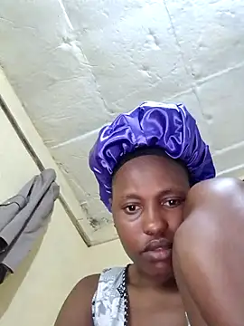 Candykitten online show from 01-16-26, 08:29