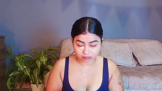 jade brunnette online show from 06-19-26, 08:14