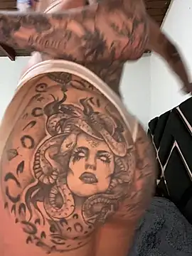 Zaratattoox online show from 04-14-26, 08:30