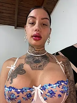 Snapshot of Zaratattoox chatting on 03-20-26, 06:36 Zaratattoox online show from 03-20-26, 06:36